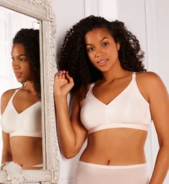 Chantelle C Magnifique Full Bust Wire Free Bra 1892 -Wacoal Shop chantelle cha001 1892 cs2