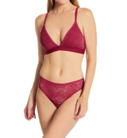 Maidenform Stretch Lace Triangle Wireless Bralette DMSLTB -Wacoal Shop maidenform mai001 dmsltb cs1